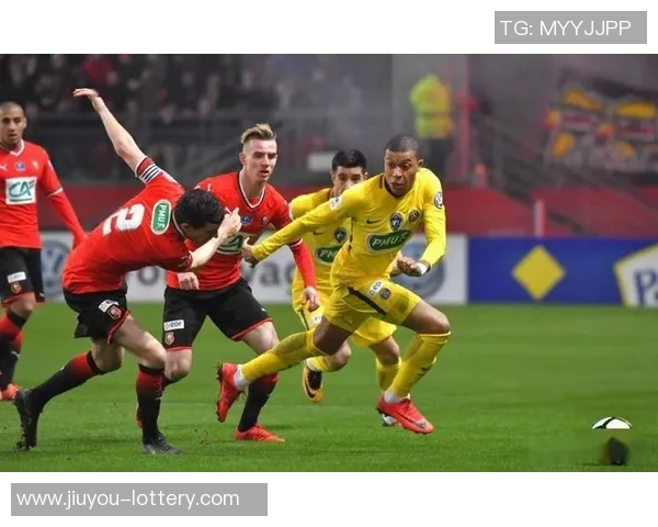 雷斯与南特激战正酣争夺法甲积分榜关键战役即将上演 雷斯与南特激战正酣争夺法甲积分榜关键战役即将上演